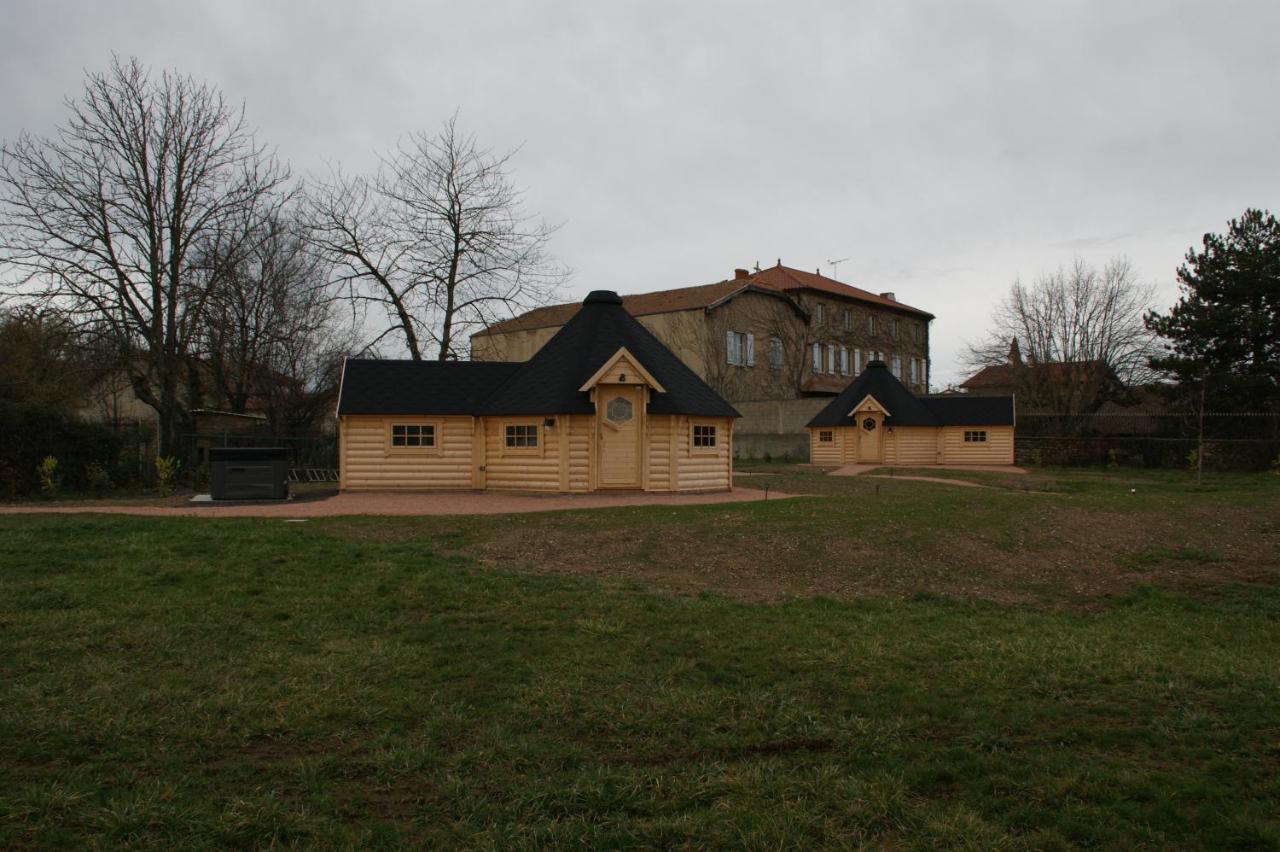 Les Cabanes Du Grand Nord Pradines  Экстерьер фото