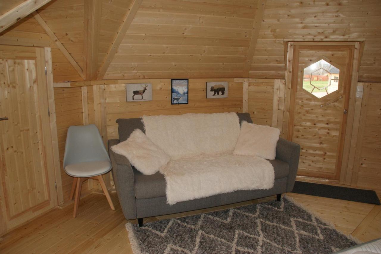 Les Cabanes Du Grand Nord Pradines  Экстерьер фото