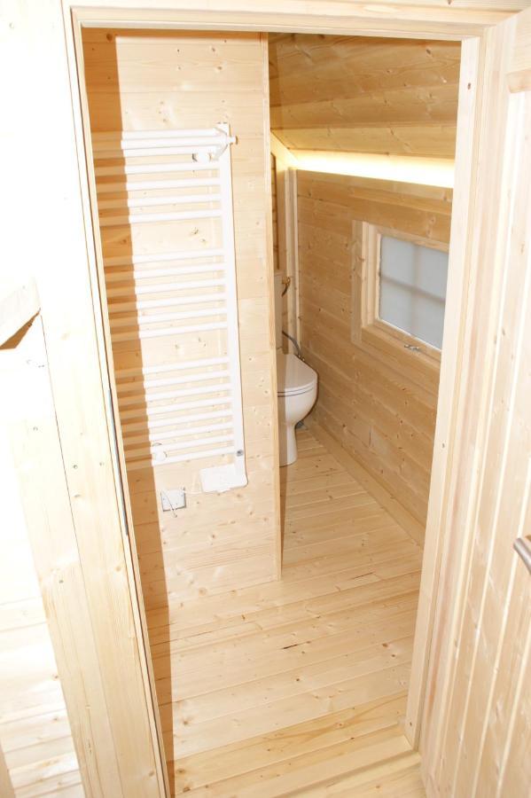 Les Cabanes Du Grand Nord Pradines  Экстерьер фото