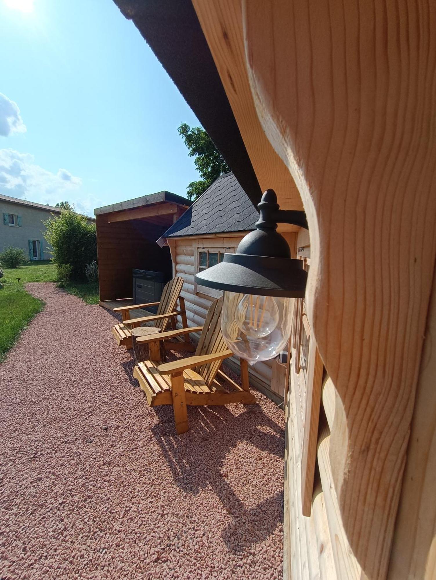 Les Cabanes Du Grand Nord Pradines  Экстерьер фото